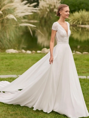 Robe romantique en mousseline de soie Georgette, coupe princesse, avec décolleté plongeant et train détachable